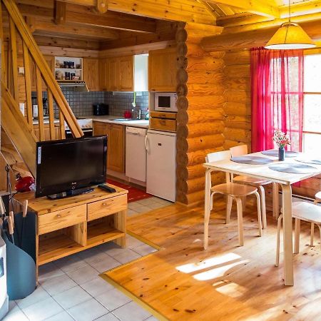 Holiday Home Yllaeksen Tunturihonkamaja A 1 By Interhome Akaslompolo Exterior foto